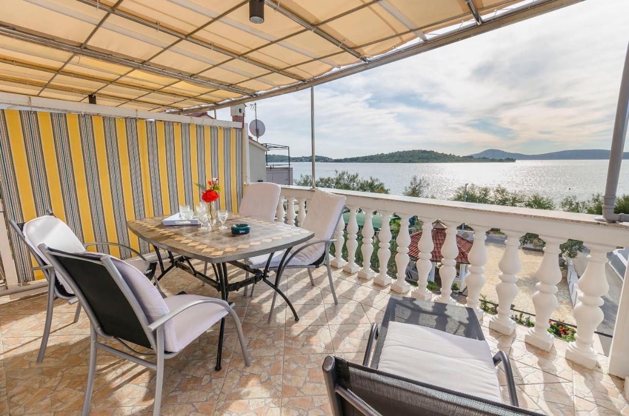 Apartments Ivanka On The Beach Vodice Exterior photo